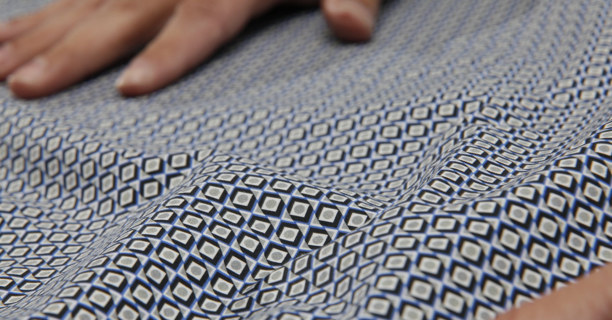 Rotary screen printing | knits or wovens